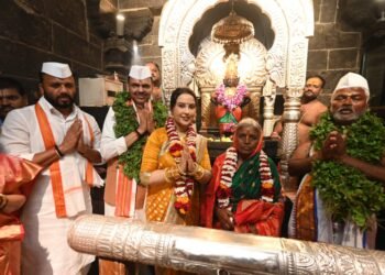 आषाढी एकादशीचा मान धाराशिवला; मुख्यमंत्र्यांसह गौरगावच्या माने दांपत्याच्या हस्ते महापूजा