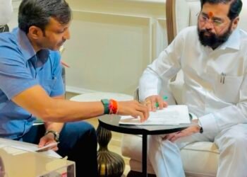 खासदार ओमराजेंच्या वाढदिवसाला ‘पाच कोटींची’ विकासभेट; तुळजापूरसाठी निधी मंजूर, राजकीय चर्चांना उधाण _ खासदार ओमराजे निंबाळकर यांनी मागणी करताच शिंदेंकडून निधी मंजूर