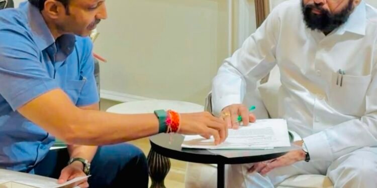 खासदार ओमराजेंच्या वाढदिवसाला ‘पाच कोटींची’ विकासभेट; तुळजापूरसाठी निधी मंजूर, राजकीय चर्चांना उधाण _ खासदार ओमराजे निंबाळकर यांनी मागणी करताच शिंदेंकडून निधी मंजूर