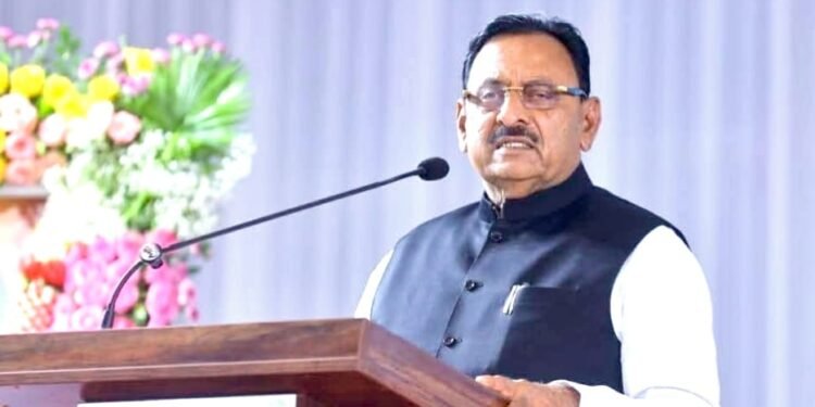 नवतरुणांनी उद्योग, व्यवसायात क्षमता वाढवाव्यात _  सहकारमंत्री बाबासाहेब पाटील यांचे आवाहन  धाराशिवमध्ये ग्रँड शिफ्ट मोटर्सचे उद्घाटन