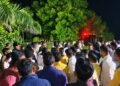 कारखानदाराचे शेतकऱ्यांच्या विरोधात प्रतिआंदोलन; सुरेश पाटील यांचा कर्मचाऱ्यांसह महामार्गावर रास्ता रोको, आंदोलन चिघळले, तणावाची परिस्थिती