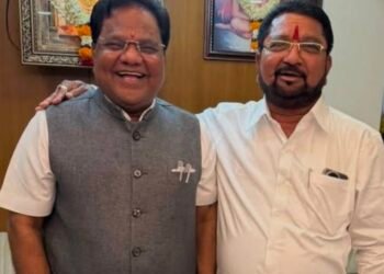 तानाजीराव–शिवाजीराव पुन्हा एकत्र; सावंत कुटुंबातील राजकीय वादाला पूर्णविराम, आता धनंजय सावंत यांच्या भूमिकेकडे लक्ष