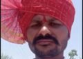 दुष्काळाने सोयाबीन गेले, शेतकऱ्याची आत्महत्या; मृतदेह जिल्हाधिकारी कार्यालयात, कुटुंबाच्या मदतीसाठी नातेवाईकांचा आक्रोश